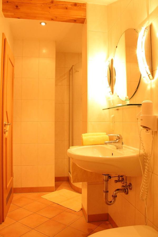 Landhotel Bayerwald Grafling Phòng bức ảnh